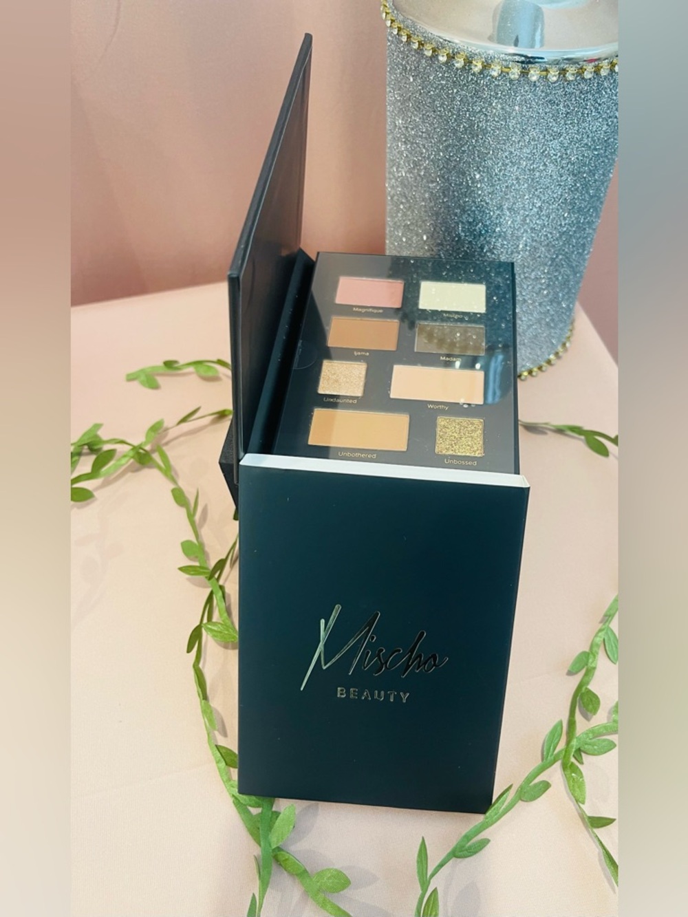 Mischo BEAUTY-Neutral Eyeshadow Palette - Warm Neutrals